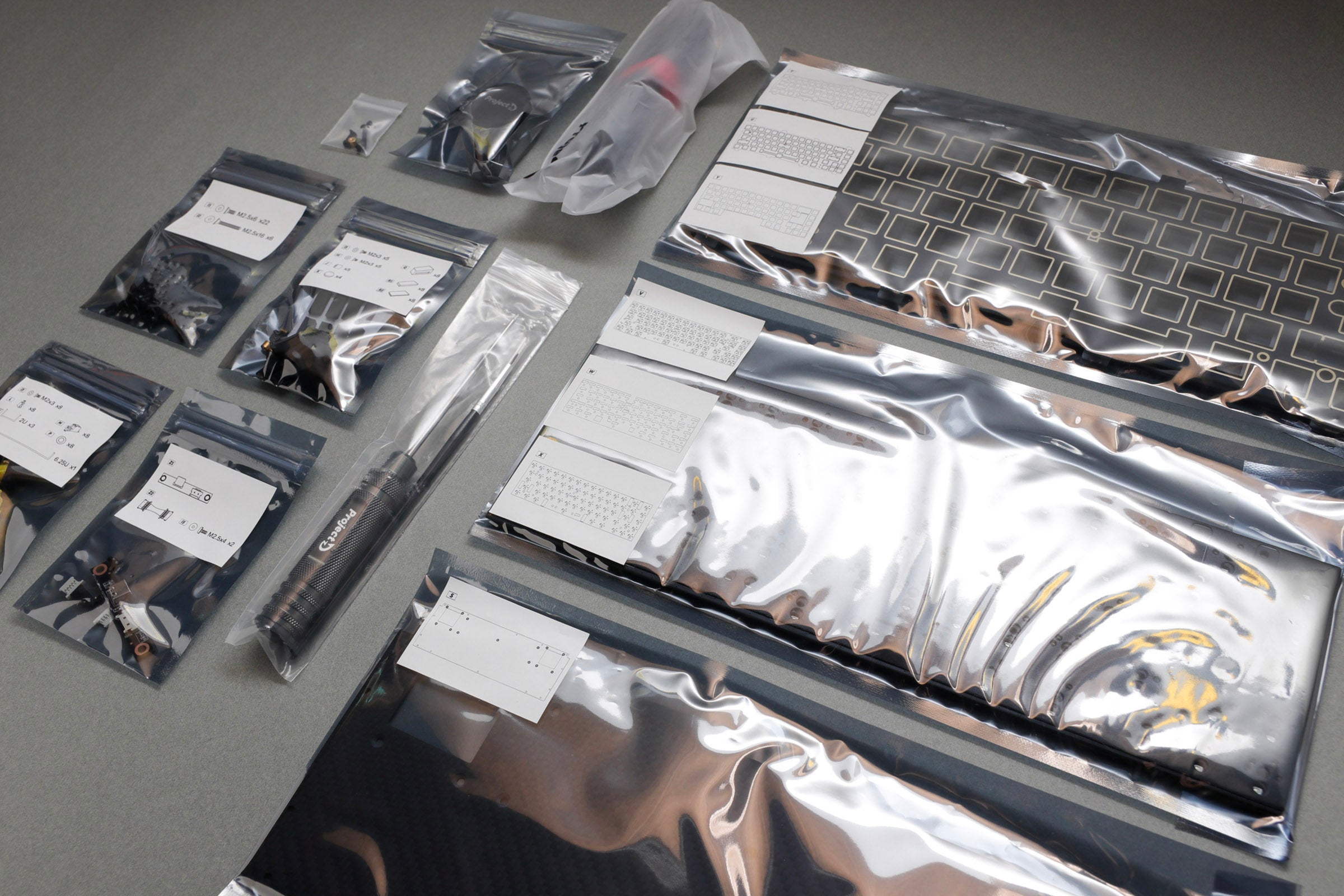 Ducky Outlaw 65 Aluminum 65% DIY Kit Hotswap RGB DIY Keyboard Kit