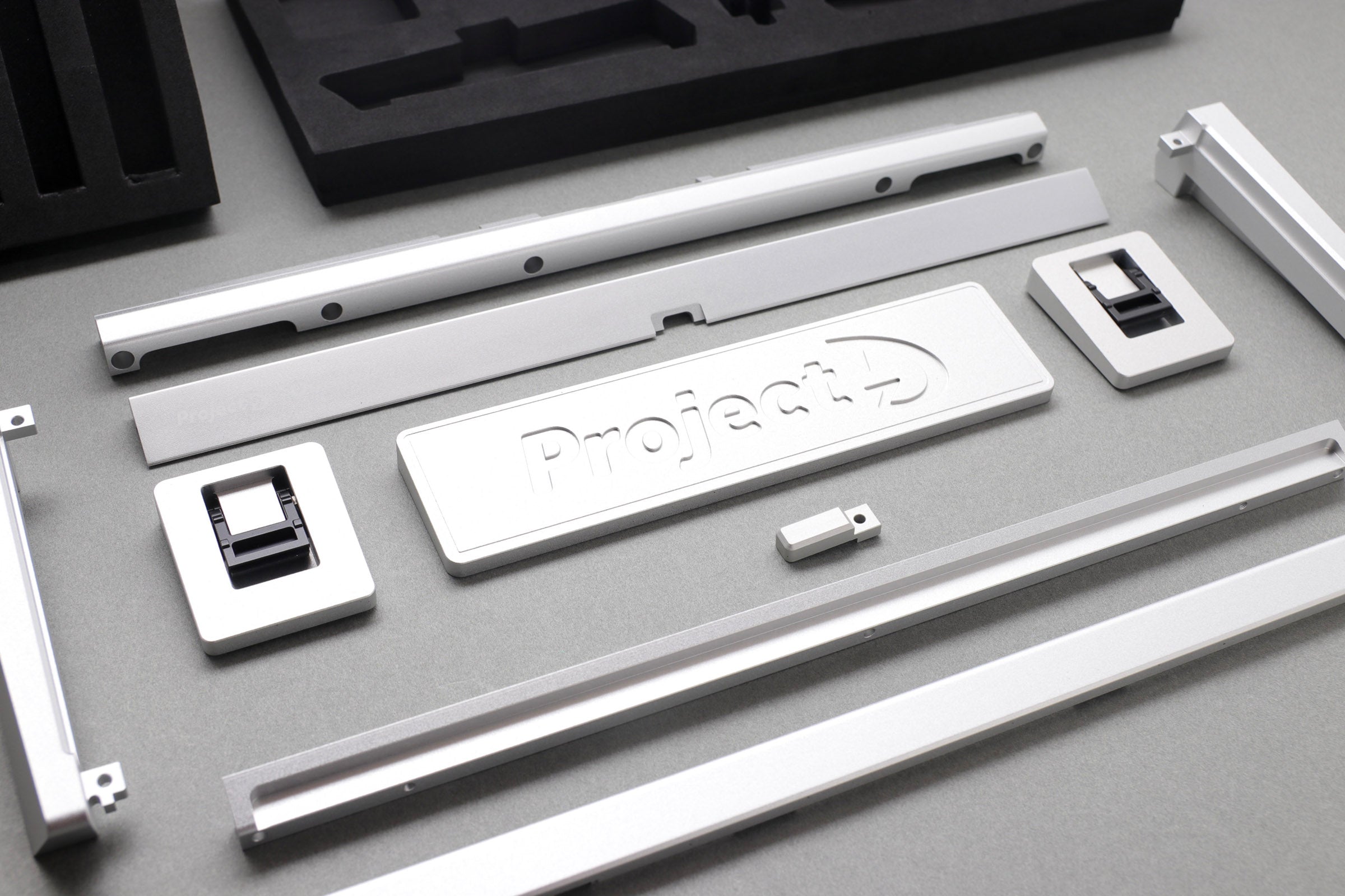 Ducky Outlaw 65 Aluminum 65% DIY Kit Hotswap RGB DIY Keyboard Kit