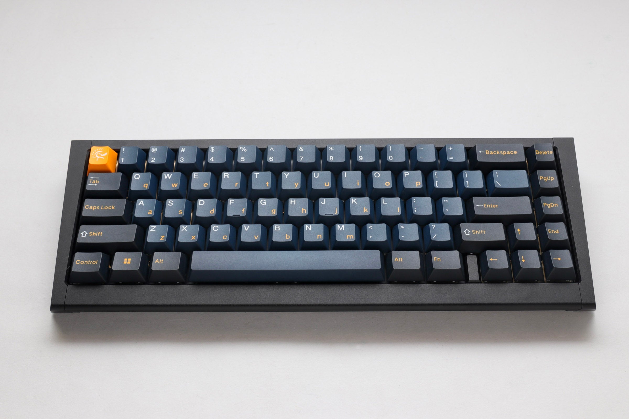 Ducky Outlaw 65 Aluminum 65% DIY Kit Hotswap RGB DIY Keyboard Kit