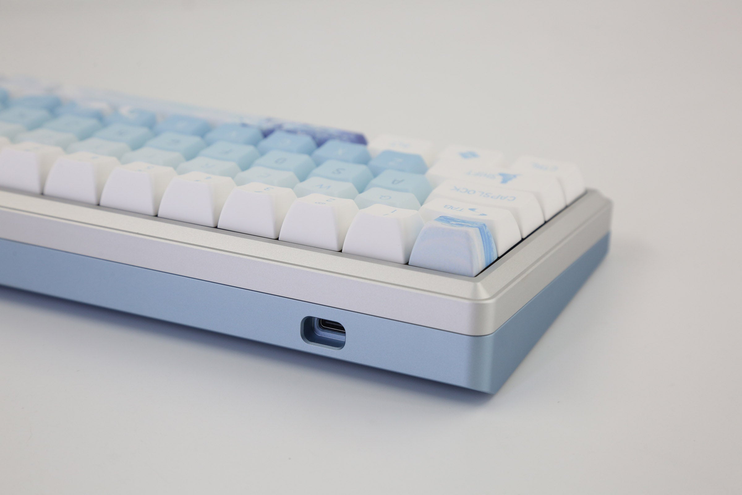 Varmilo Sword68 Ariel Aluminum 65% Hotswap Wireless RGB Mechanical Keyboard