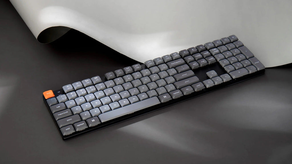 Keychron K5 Max Bluetooth + 2.4 GHz. White LED Low Profile Win + Mac Mechanical Keyboard