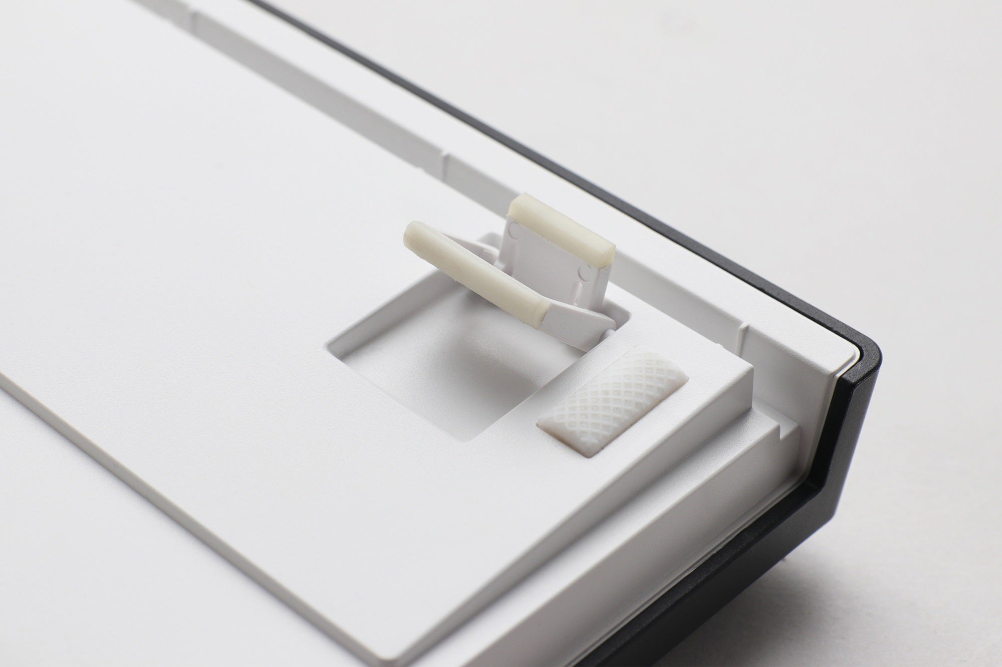 Ducky Zero 6108 Classic Hotswap Wireless RGB Mechanical Keyboard