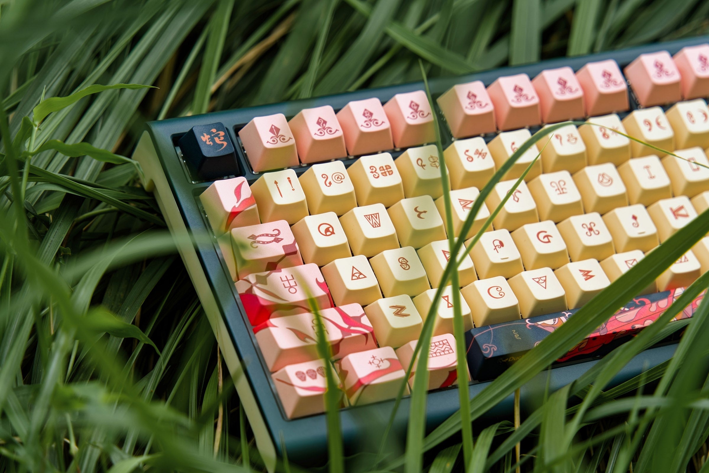 Ducky Year of the Snake 2025 Limited Edition Keyboard