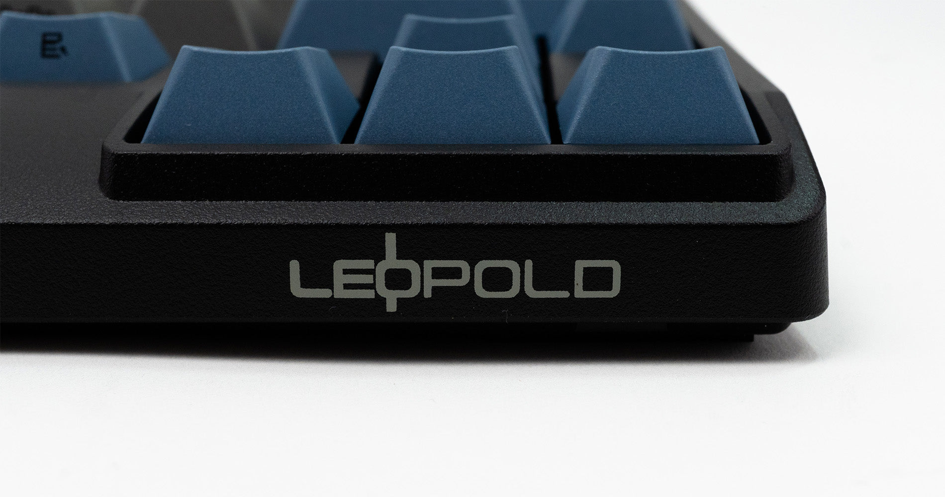 Leopold FC650MDS Blue/Grey PD 65% Double Shot PBT Mechanical Keyboard
